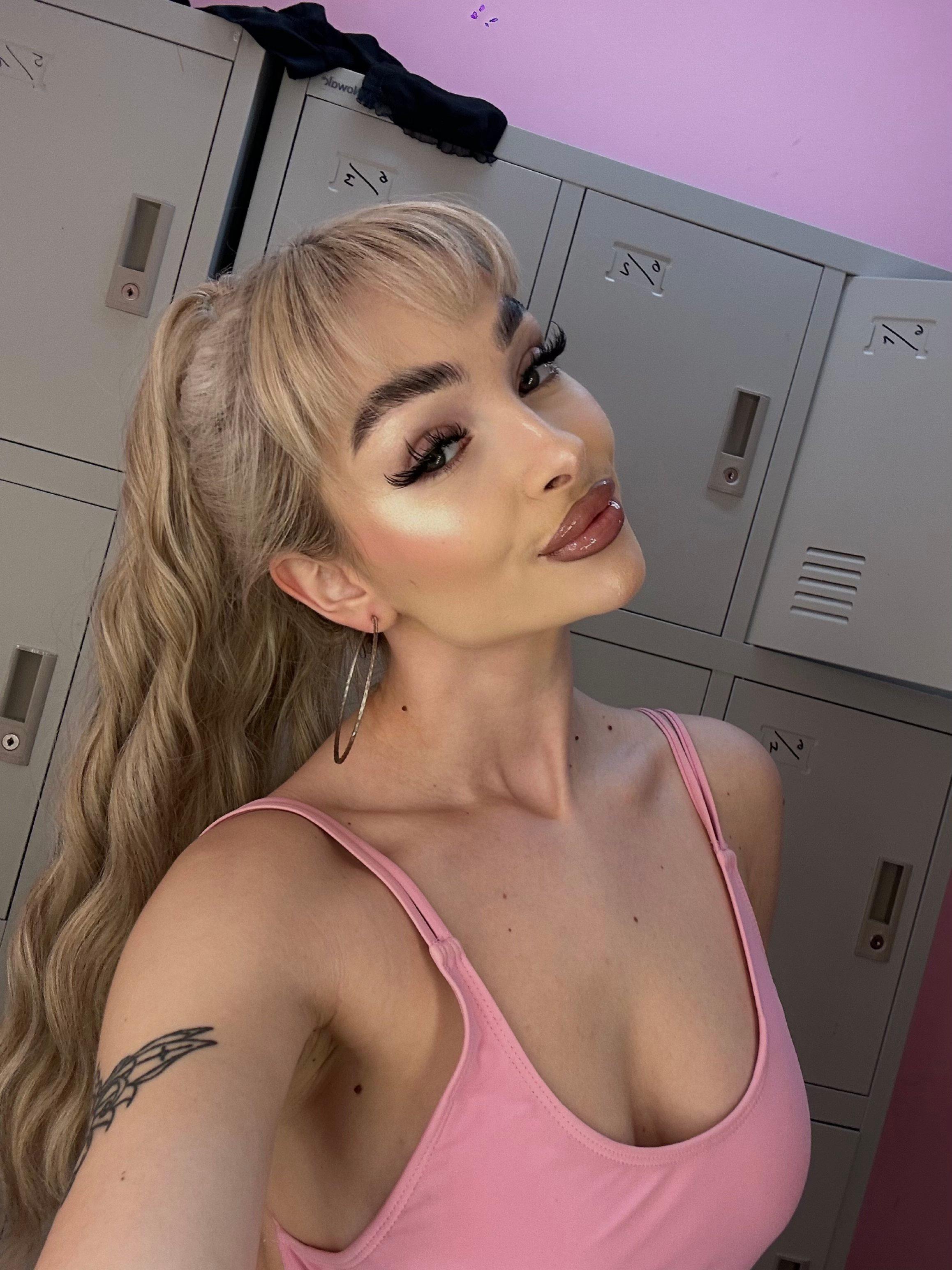 Polly_Sensual's Profile