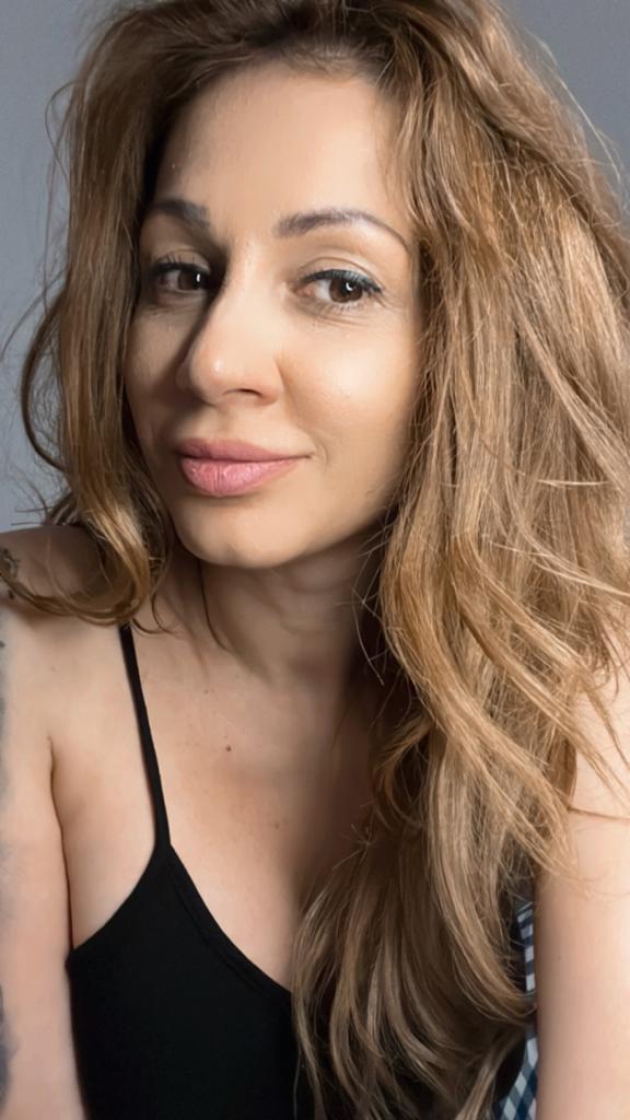 aariana4u's Profile