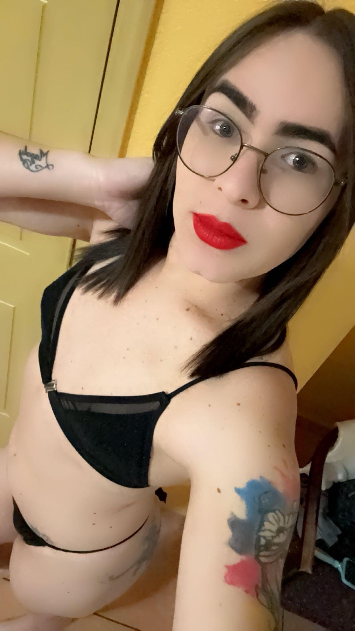 aishacastrots's Profile