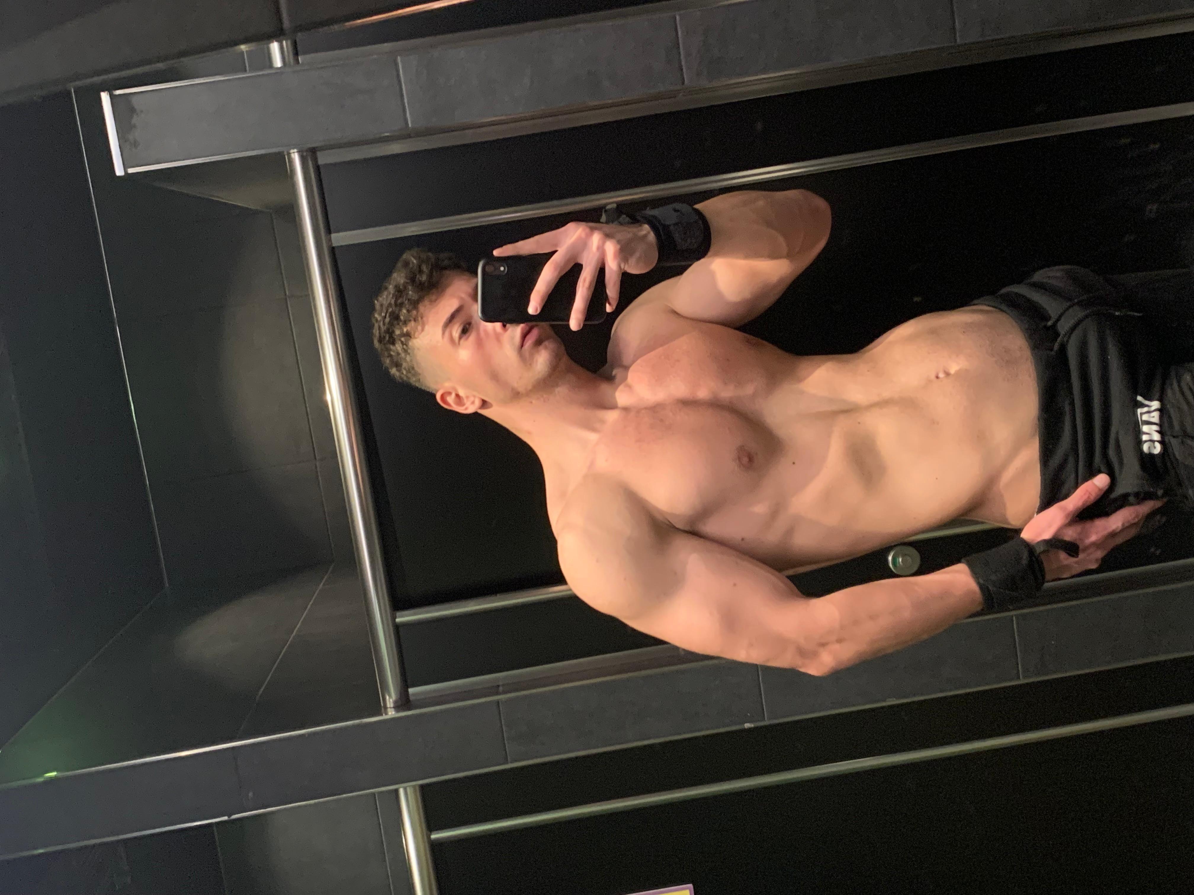 tallboy_xxx's Profile