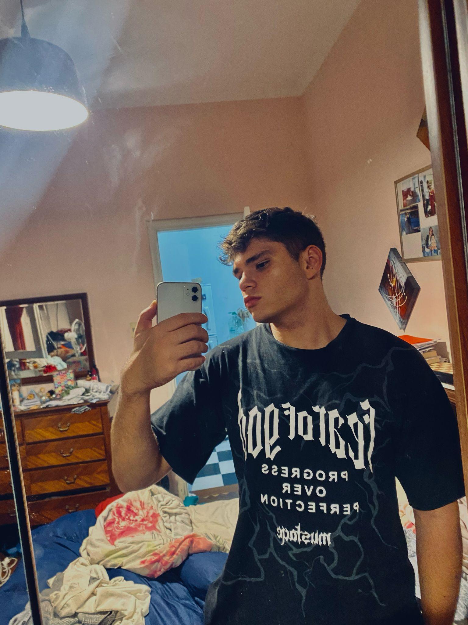 tomasplus2's Profile